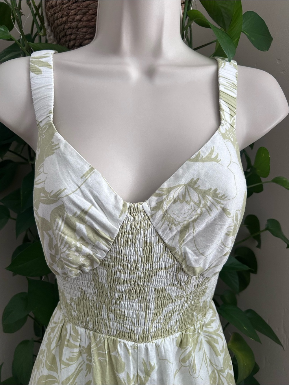 AE Romper - Picture 2 of 7